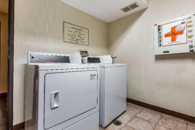 Comfort Inn Romeoville - Bolingbrook 4