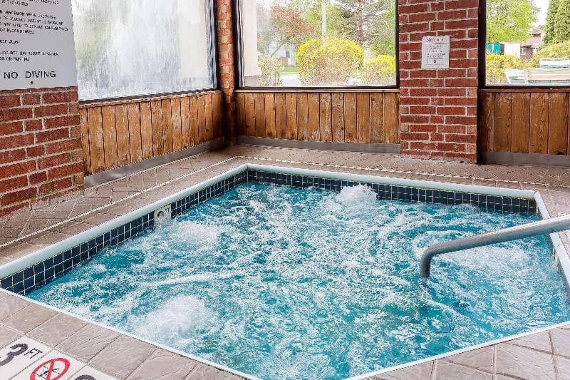 Quality Inn Sycamore - Dekalb 5