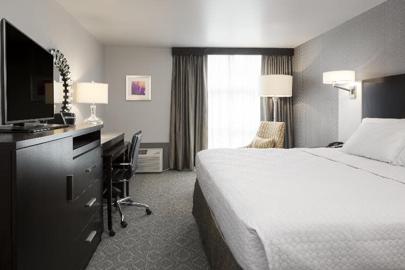Quality Inn And Conference Center 5