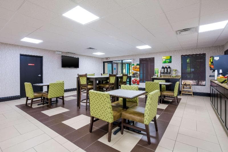 Quality Inn Jeffersonville Area photo 1