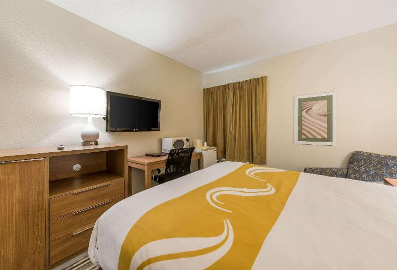 Quality Inn Michigan City 3