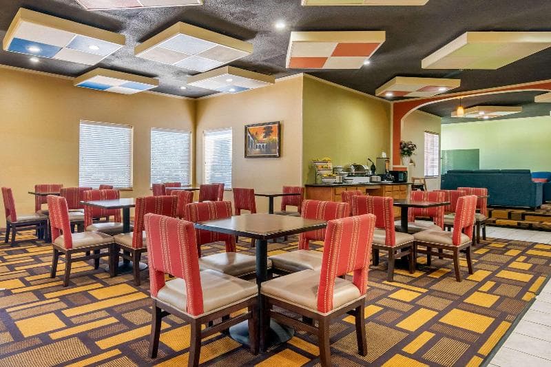 Quality Inn And Suites Lenexa Kansas City 3