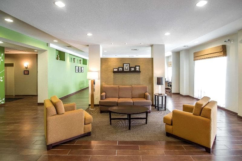 Sleep Inn & Suites 5