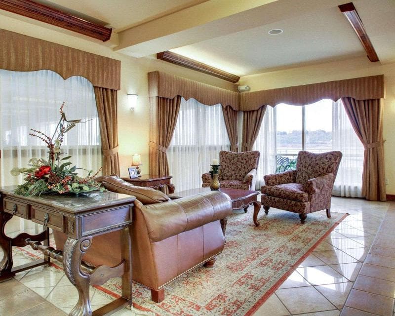 Clarion Suites Vidalia 5