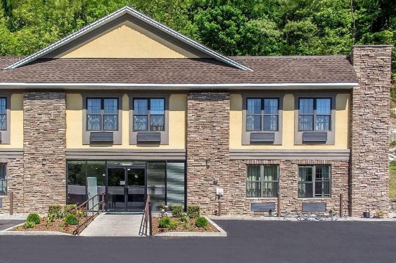 Quality Inn near Mountain Creek 5