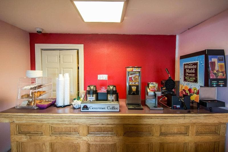 Econo Lodge Hornell Hornell 2