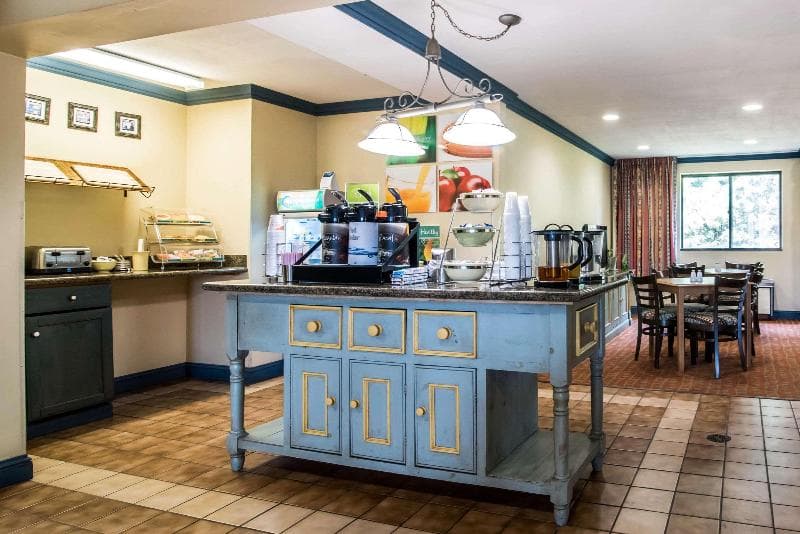 Quality Inn Cortland 5
