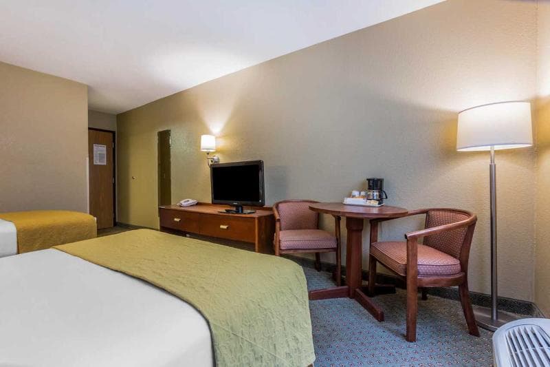 Quality Inn Hyde Park - Poughkeepsie North 5