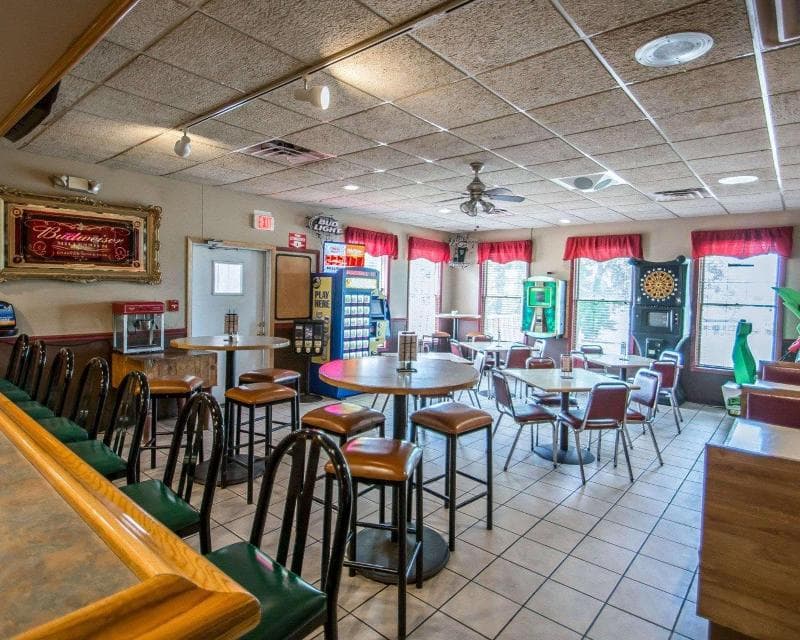 Rodeway Inn Lakeville 2
