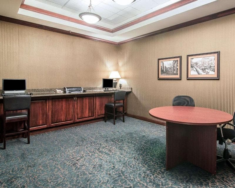Clarion Hotel - Downtown - University Area photo 1