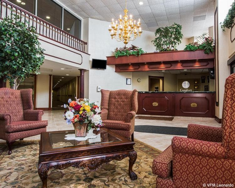 Comfort Inn And Suites Hawthorne 4