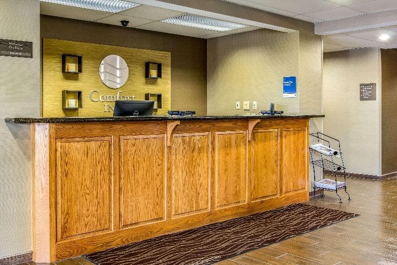 Comfort Inn Millersburg 5
