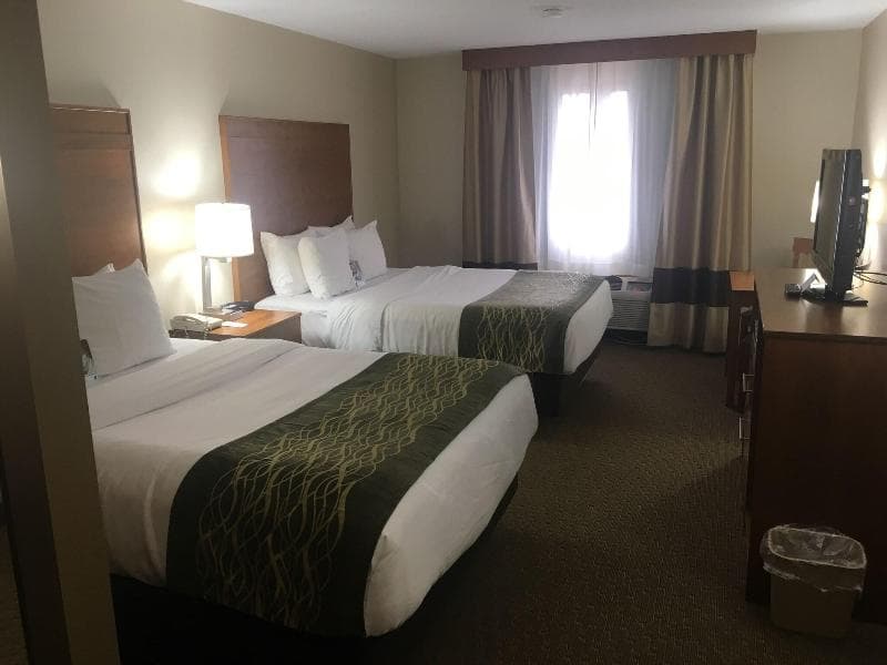 Comfort Inn Millersburg 4