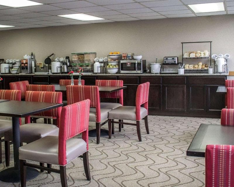 Comfort Inn 3