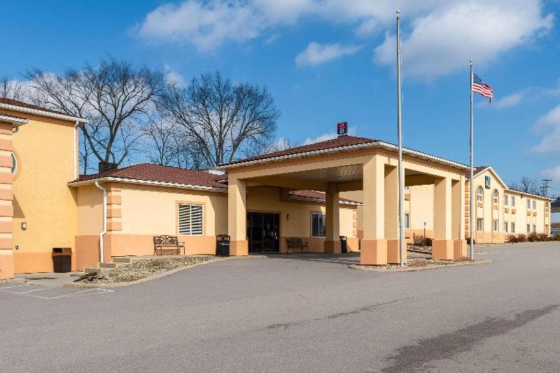 Quality Inn & Suites 2