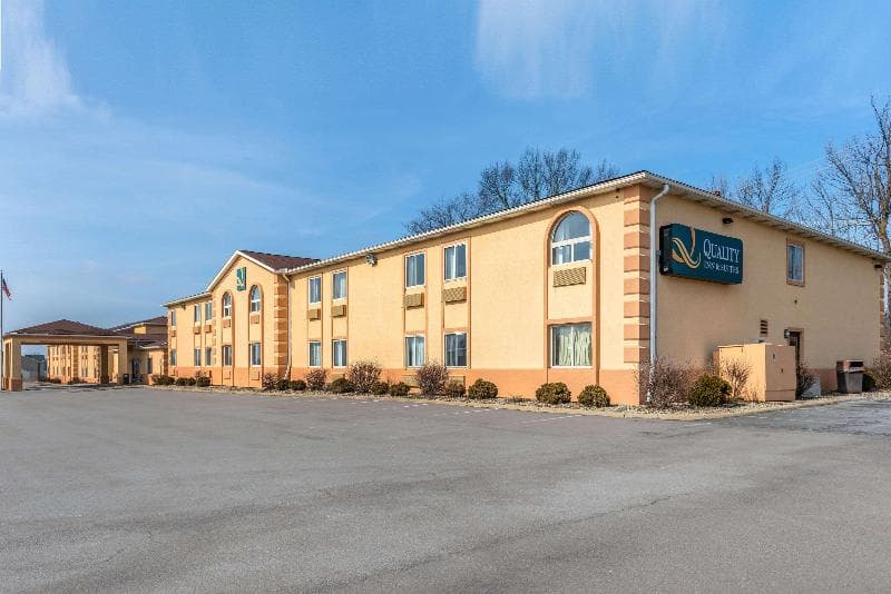 Quality Inn & Suites 4