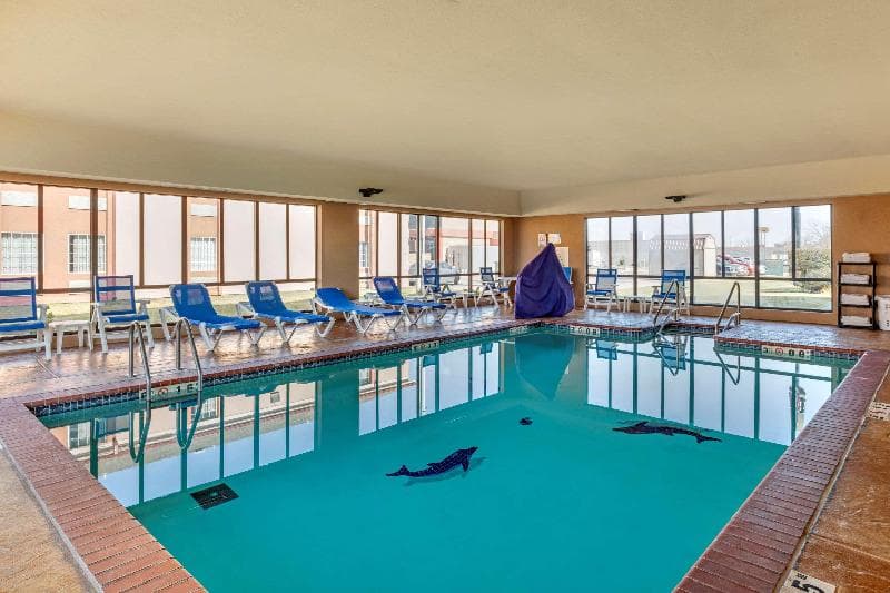 Comfort Inn And Suites Pauls Valley - City Lake 5