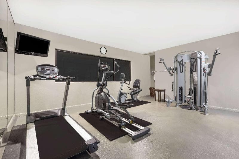 Baymont By Wyndham Columbus 2