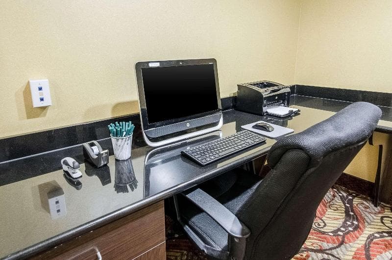 Quality Inn And Suites Lexington Near I-64 And I-81 photo 1