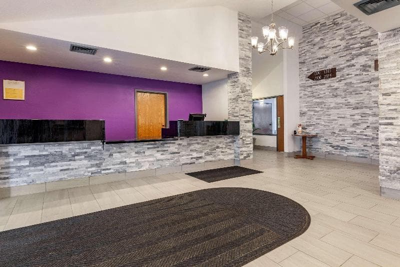 Econo Lodge Wausau - Rothschild 4