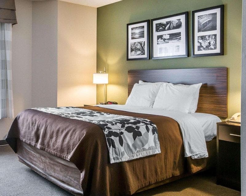 Sleep Inn & Suites Queensbury - Glen Falls 4