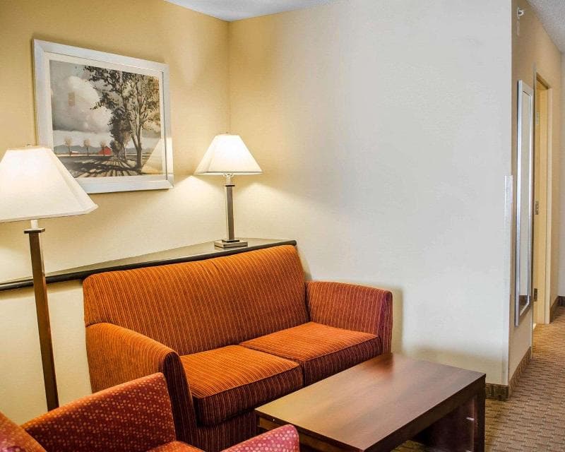 Comfort Suites Hummelstown - Hershey Hershey photo 1