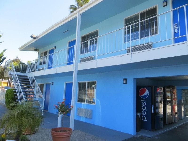 Surf City Inn & Suites 2