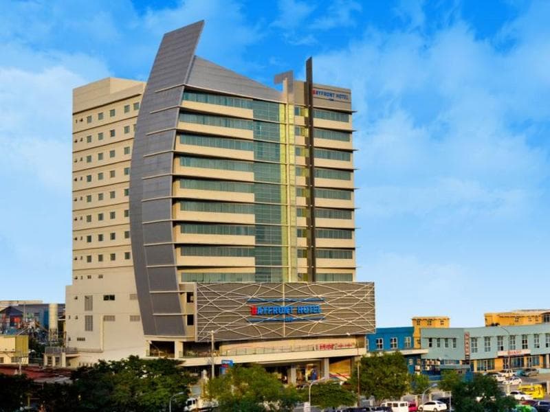 Bayfront Hotel Cebu 3