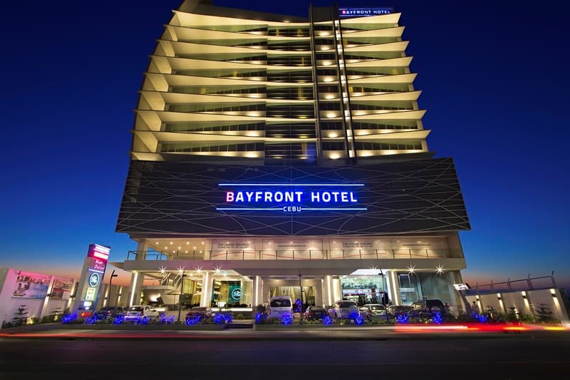 Bayfront Hotel Cebu 4