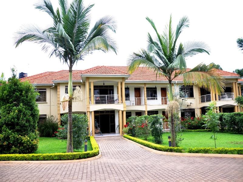Olive Garden Hotel And Bistro 5