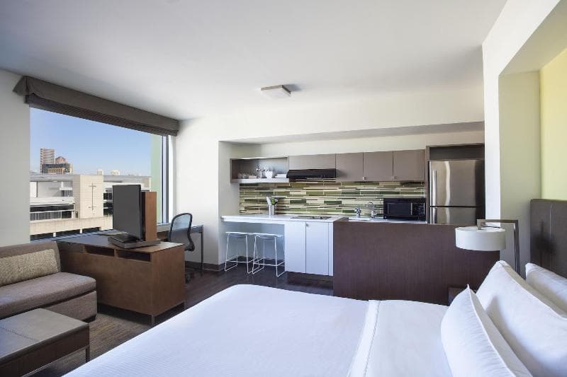Element Boston Seaport By Westin 4
