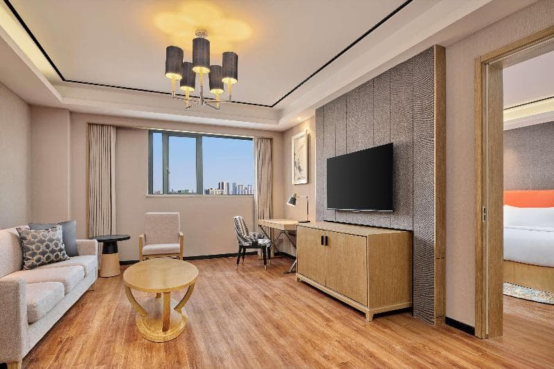 Mercure Wuhan Changqing Park 4