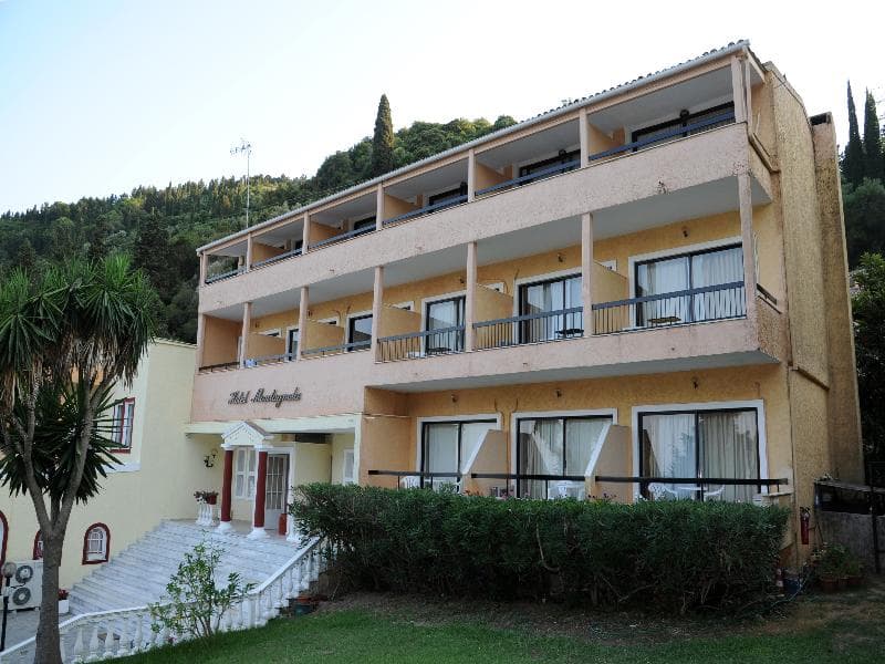 Benitses Bay View Hotel 3