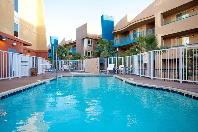 Holiday Inn Oceanside Camp Pendleton Area 5