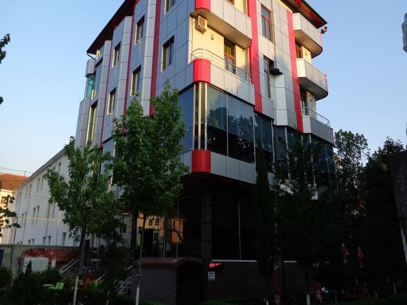 Hotel Piazza 4