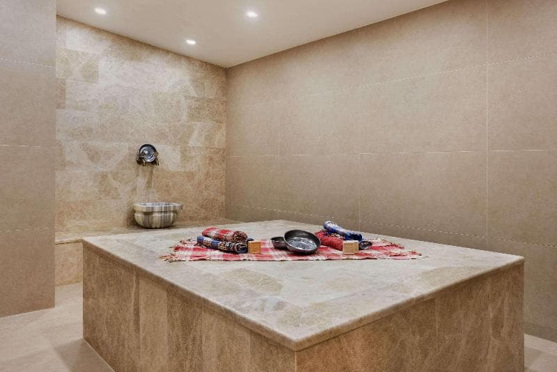 Ramada Hotel & Suites By Wyndham Kusadasi photo 1