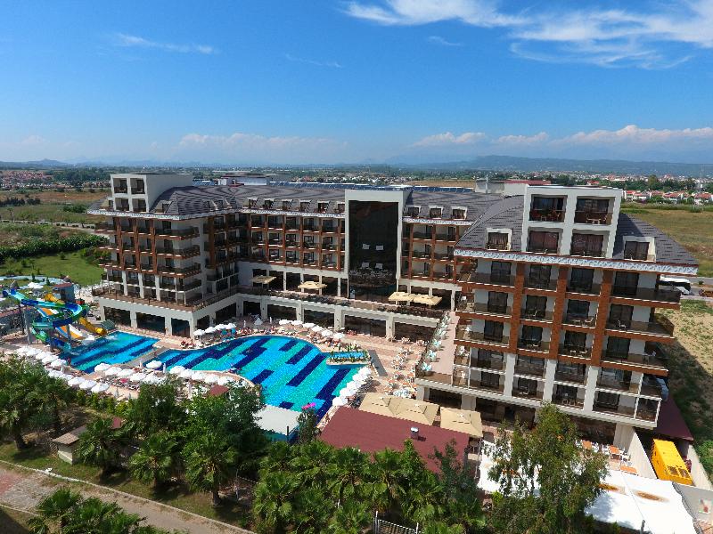 Glamour Resort & Spa 5
