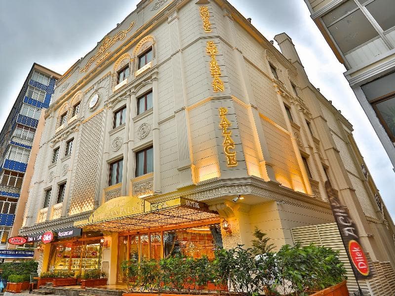 Hotel Emirhan Palace main