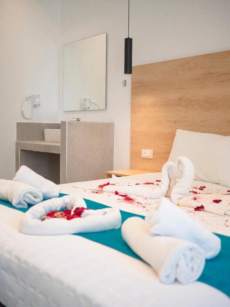 Ellia Hotel photo 1