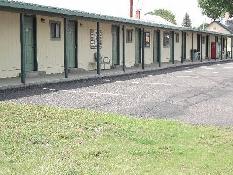 Adobe Sands Motel 4