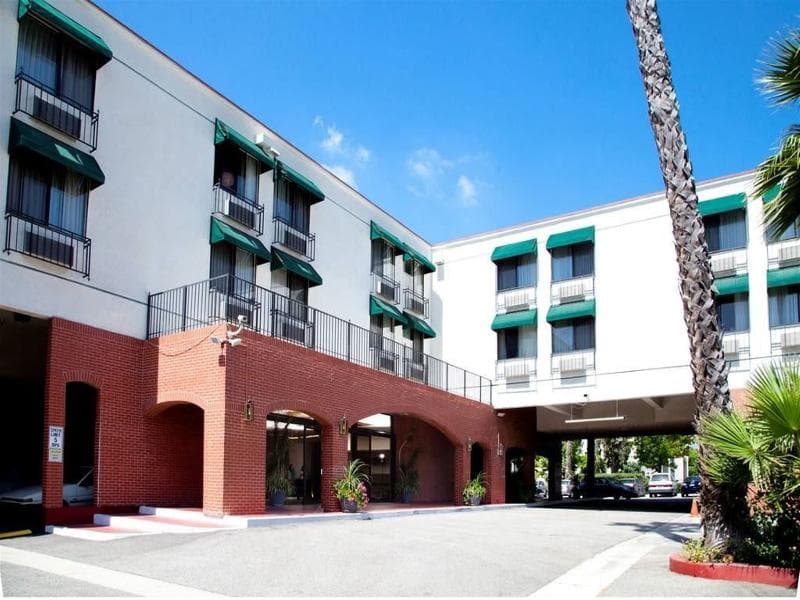 Redac Gateway Hotel 3