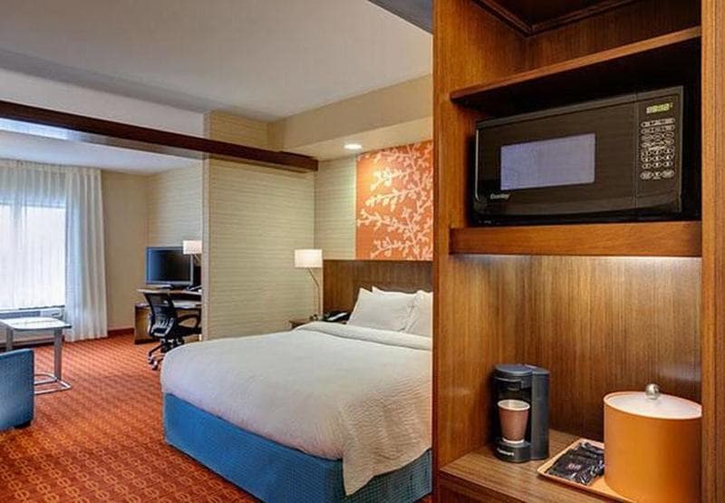 Fairfield Inn & Suites By Marriott Pleasanton 5