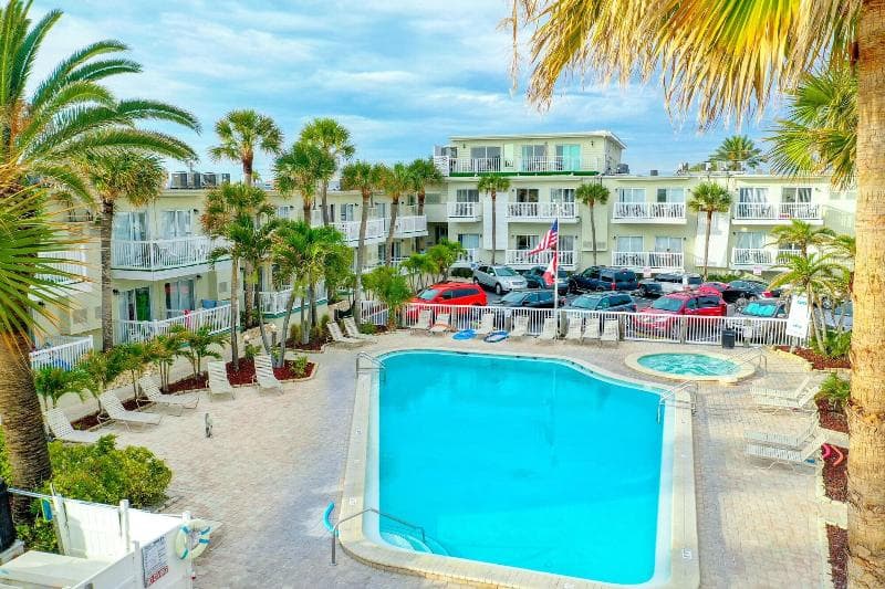 Grand Shores West photo 1