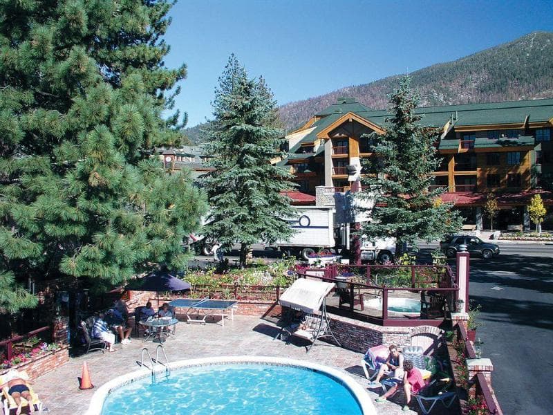 Stardust Lodge 5