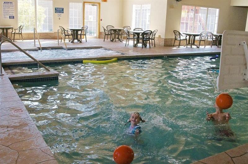 Newport Resort 5