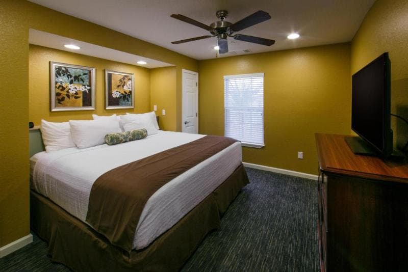 Holiday Inn Club Vacations Orlando Breeze Resort 5