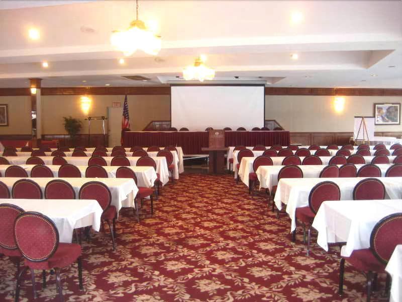 Georgian Resort & Conference Center main