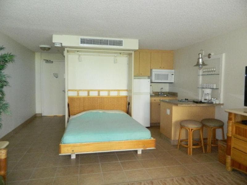 Kahana Beach Resort 3