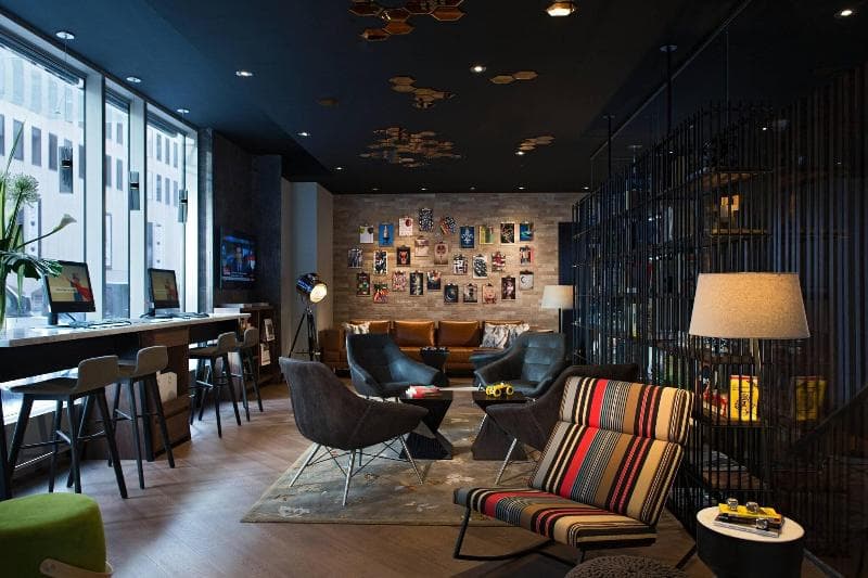 Renaissance Montreal Downtown Hotel 2