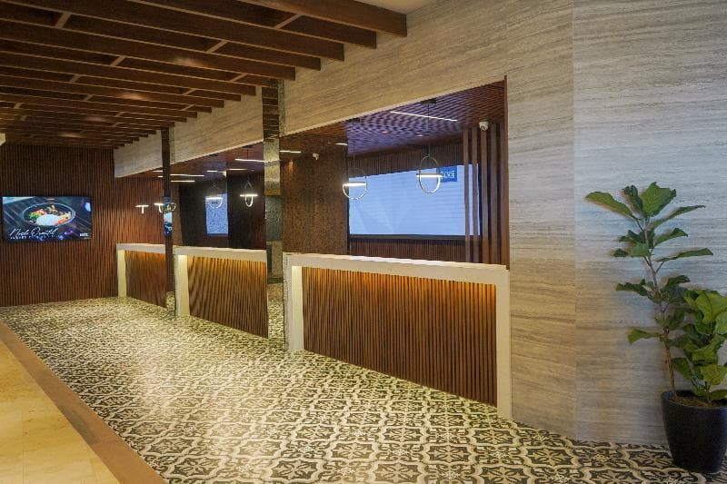 Pacific Palace Beach Tower Hotel 5